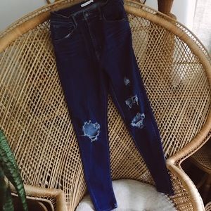 Levi’s distressed stretch